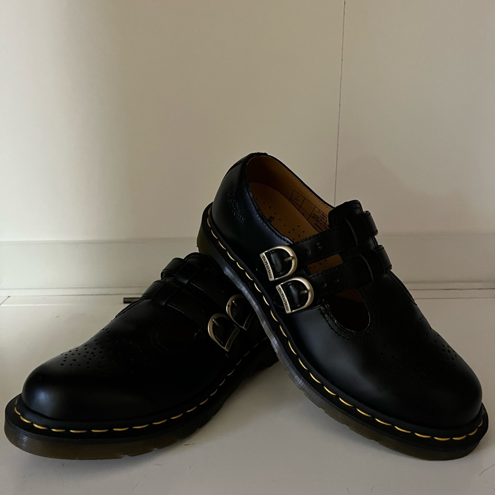 Women’s Dr. Martens Mary janes